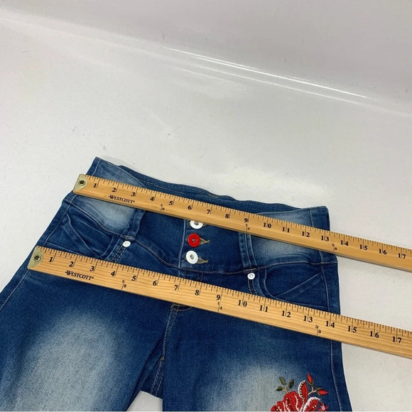 Wow Jeans Woman 8 Columbia  Embroidery Texture Raw Hem Low Rise Ankle Stretch - Picture 12 of 15